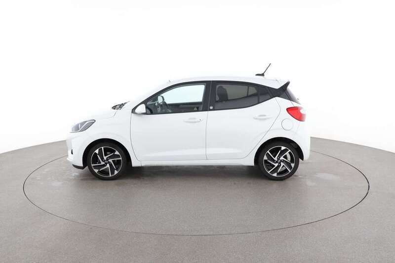 Wit Gebruikt 2021 Hyundai i10 Premium Hatchback | € 14.950 (Eerlijke prijs) - Afbeelding 1/4
