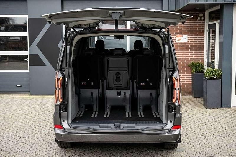 Nieuw Ford Tourneo Titanium X 232 PK (170 kW) 2025 Grijs MPV