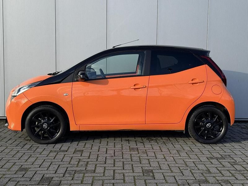 Occasion Toyota Aygo X-cite 72 PK (52 kW) 2020 Oranje Hatchback