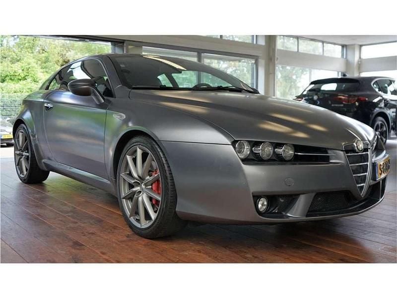 Grijs Gebruikt 2012 Alfa Romeo Brera Coupé | € 21.950 - Afbeelding 1/4
