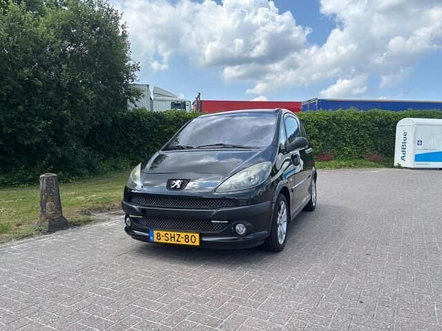 Zwart Gebruikt 2006 Peugeot 1007 Hatchback | € 2.250 (Eerlijke prijs) - Afbeelding 1/4