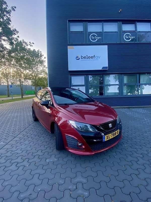 Rood Gebruikt 2010 Cupra Ibiza Coupé | € 6.500 - Afbeelding 1/4