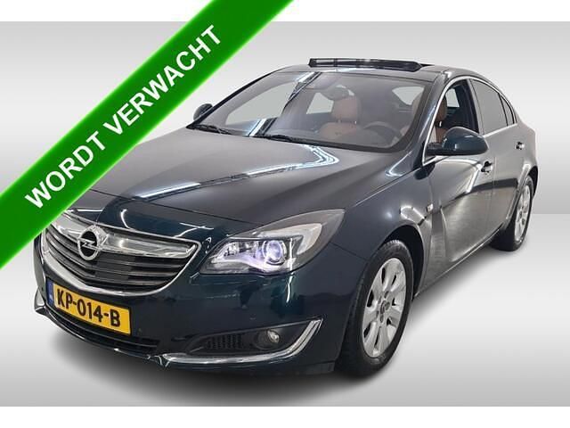 Groen Gebruikt 2016 Opel Insignia Business Hatchback | € 14.990 (Eerlijke prijs) - Afbeelding 1/4