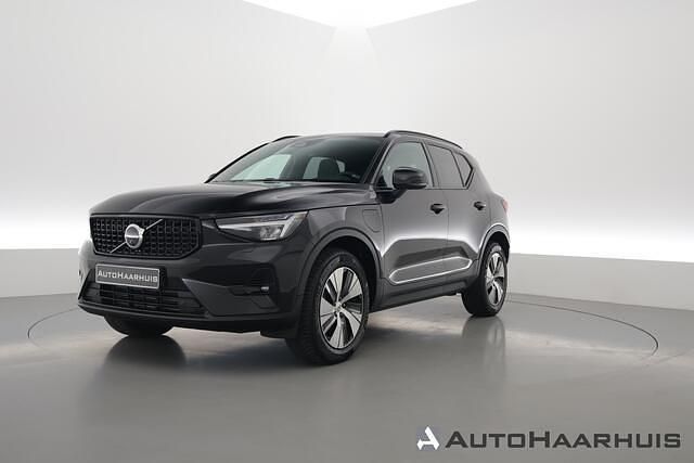 Zwart Occasion 2023 Volvo XC40 Plus SUV | € 41.750 (Duur) - Afbeelding 1/3