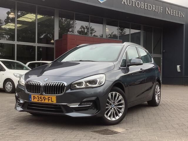 Grijs Gebruikt 2022 BMW 218 MPV | € 33.925 (Duur) - Afbeelding 1/4