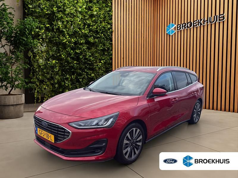Rood Gebruikt 2024 Ford Focus Titanium X Stationwagen | € 29.395 (Duur) - Afbeelding 1/4