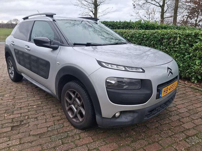 Grijs Occasion 2015 Citroën C4 Cactus PureTech Hatchback | € 3.950 (Super prijs) - Afbeelding 1/4