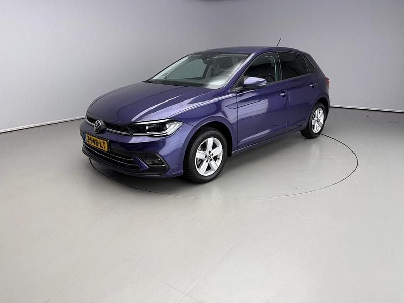 Paars Gebruikt 2022 VW Polo Style Hatchback | € 20.900 (Goede deal) - Afbeelding 1/4