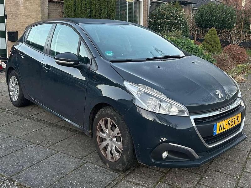 Grijs Occasion 2017 Peugeot 208 Hatchback | € 6.500 (Goede deal) - Afbeelding 1/4