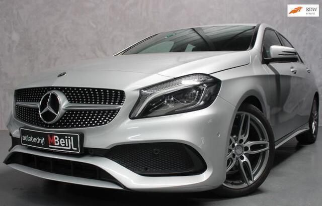 Grijs Occasion 2016 Mercedes A180 AMG Hatchback | € 16.995 (Eerlijke prijs) - Afbeelding 1/4