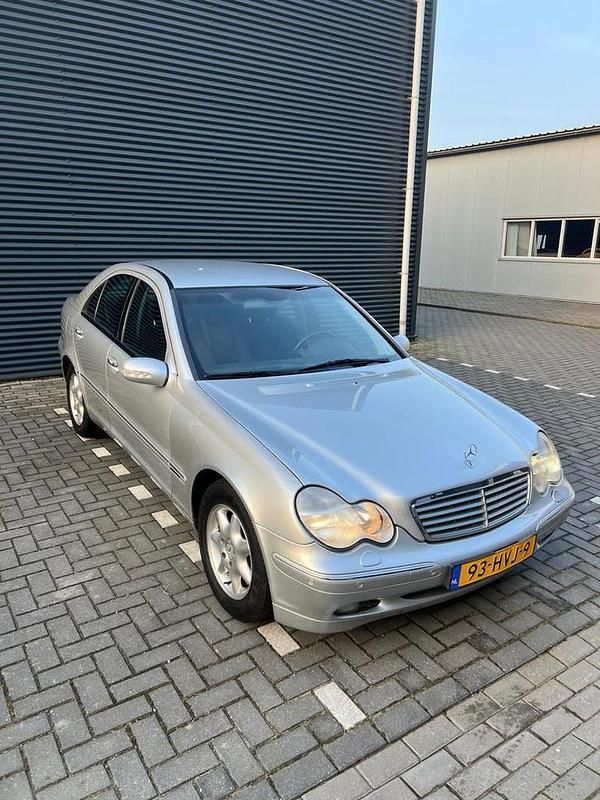 Occasion 2001 Mercedes C200 Sedan | € 6.950 - Afbeelding 1/4