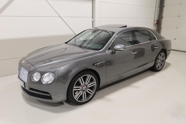Occasion Bentley Flying Spur Mulliner 509 PK (374 kW) 2015 Grijs, metallic lak Sedan