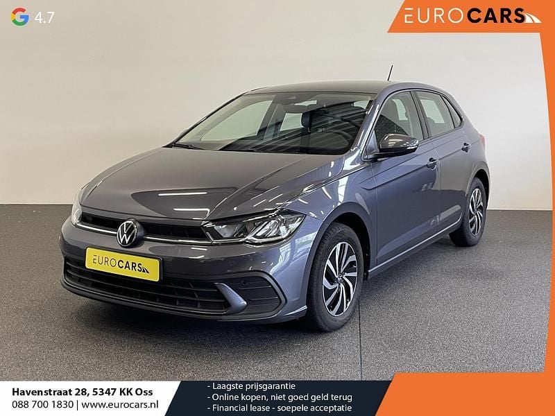 Grijs Gebruikt 2022 VW Polo Life Hatchback | € 19.890 (Goede deal) - Afbeelding 1/4