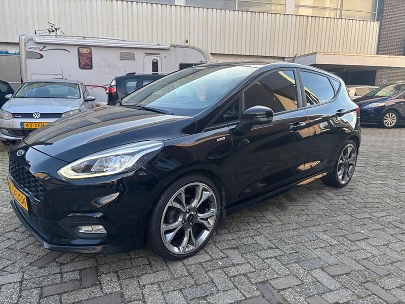 Zwart Gebruikt 2019 Ford Fiesta ST-Line Hatchback | € 8.900 (Super prijs) - Afbeelding 1/4