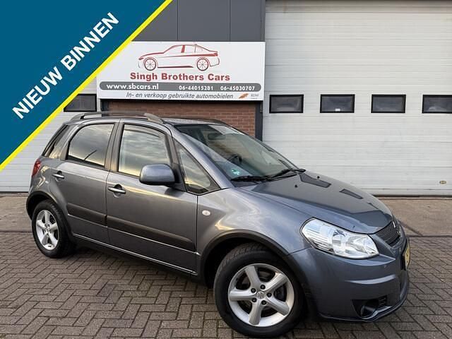 Grijs (metallic) Occasion 2009 Suzuki SX4 MPV | € 3.499 (Eerlijke prijs) - Afbeelding 1/4