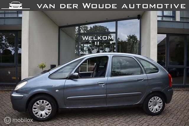 Grijs Gebruikt 2006 Citroën Xsara Picasso MPV | € 999 (Eerlijke prijs) - Afbeelding 1/4