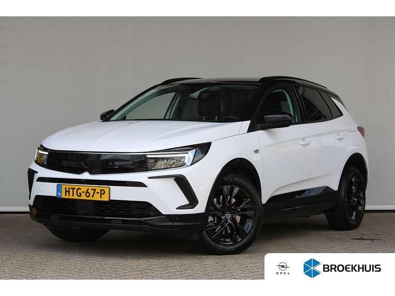 Wit Occasion 2023 Opel Grandland X SUV | € 23.900 (Eerlijke prijs) - Afbeelding 1/4