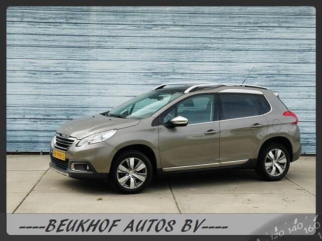 Grijs Gebruikt 2016 Peugeot 2008 Allure SUV | € 9.950 (Eerlijke prijs) - Afbeelding 1/4