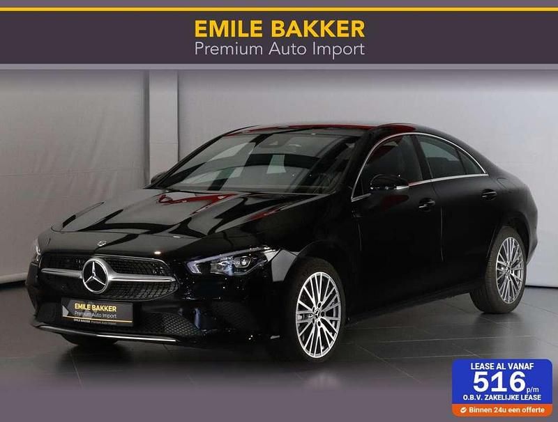 Zwart Gebruikt 2023 Mercedes CLA250e Luxury Sedan | € 38.950 (Iets duurder) - Afbeelding 1/4