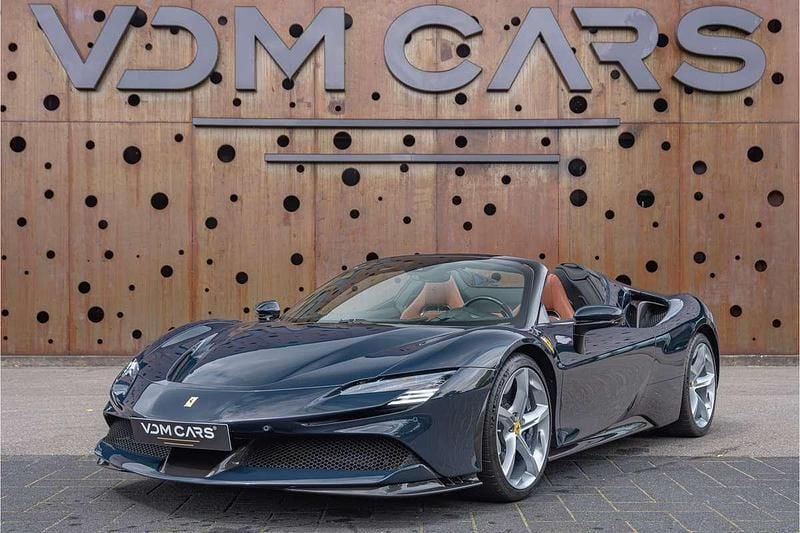 Blauw Gebruikt 2021 Ferrari SF90 Cabriolet | € 519.900 - Afbeelding 1/4
