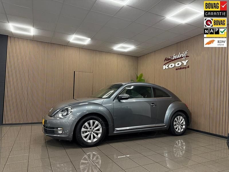 Grijs Gebruikt 2013 VW Beetle Design Hatchback | € 9.245 (Eerlijke prijs) - Afbeelding 1/4