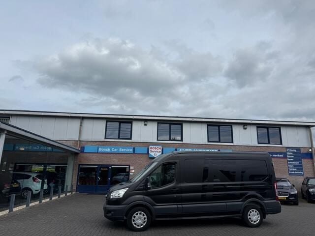 Wit Gebruikt 2016 Ford Transit Trend Van | € 7.450 (Super prijs) - Afbeelding 1/4