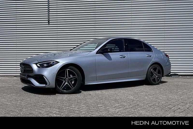 Zilver Nieuw 2025 Mercedes C300e AMG line Sedan | € 64.315 (Goede deal) - Afbeelding 1/4