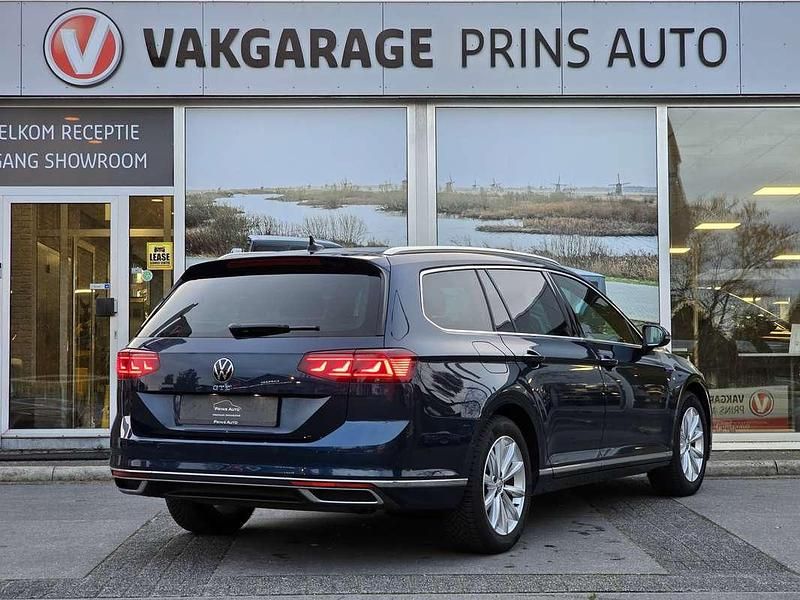 Occasion VW Passat Business 218 PK (160 kW) 2020 Blauw Stationwagen