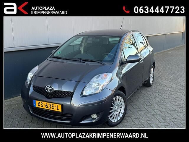 Grijs Gebruikt 2009 Toyota Yaris Hatchback | € 6.450 (Eerlijke prijs) - Afbeelding 1/4