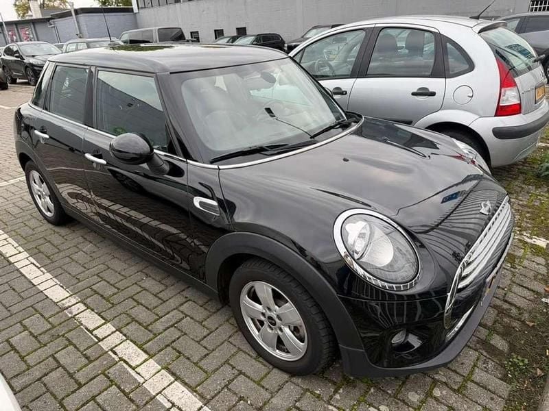 Zwart Gebruikt 2014 Mini Cooper Salt Hatchback | € 7.890 (Goede deal) - Afbeelding 1/4