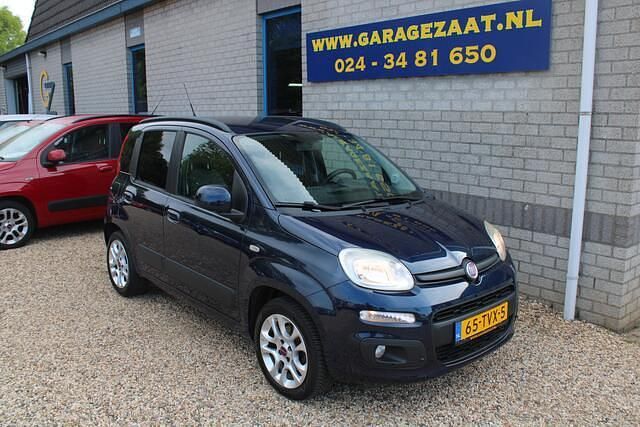 Blauw, metallic lak Gebruikt 2012 Fiat Panda Lounge Hatchback | € 5.990 (Eerlijke prijs) - Afbeelding 1/4