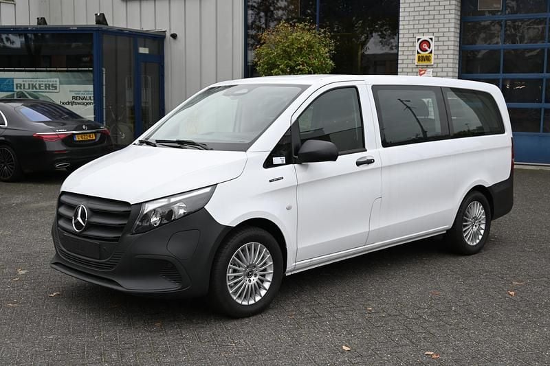 Wit Nieuw 2025 Mercedes e-Vito Van | € 51.950 - Afbeelding 1/4