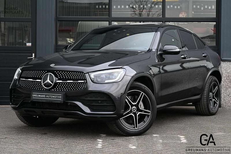 Gebruikt 2020 Mercedes GLC300e AMG Coupé | € 48.950 (Iets duurder) - Afbeelding 1/4