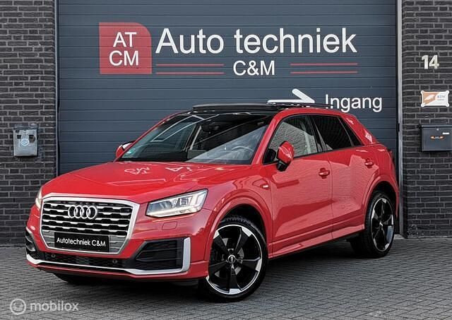 Rood Occasion 2017 Audi Q2 S-Line SUV | € 20.990 (Eerlijke prijs) - Afbeelding 1/4