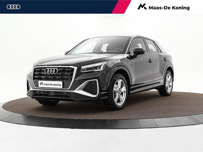 Zwart Occasion 2023 Audi Q2 S-Line SUV | € 29.940 (Goede deal) - Afbeelding 1/3