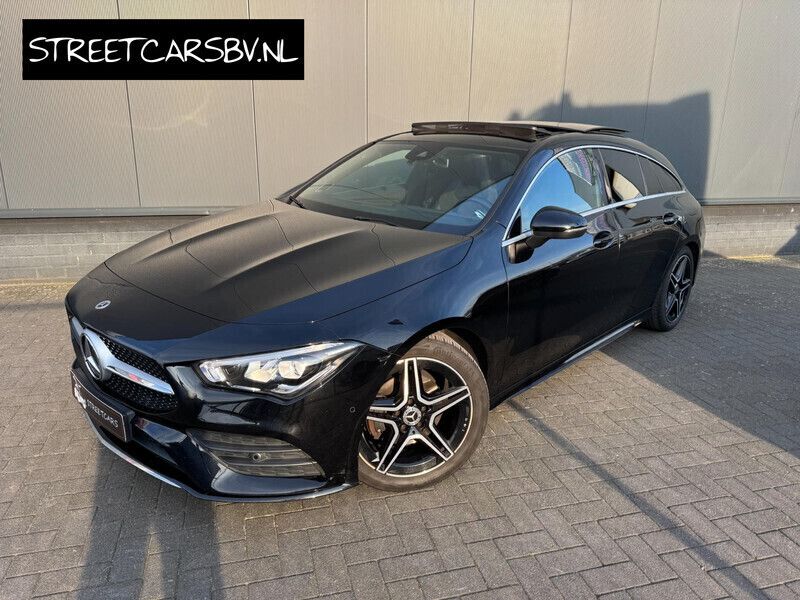 Zwart, metallic lak Gebruikt 2020 Mercedes CLA180 Shooting Brake AMG Stationwagen | € 24.950 (Eerlijke prijs) - Afbeelding 1/4