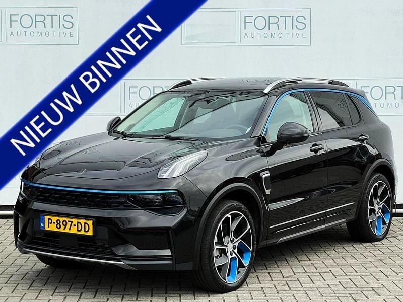 Zwart Gebruikt 2022 Lynk & Co 01 SUV | € 24.600 (Eerlijke prijs) - Afbeelding 1/4