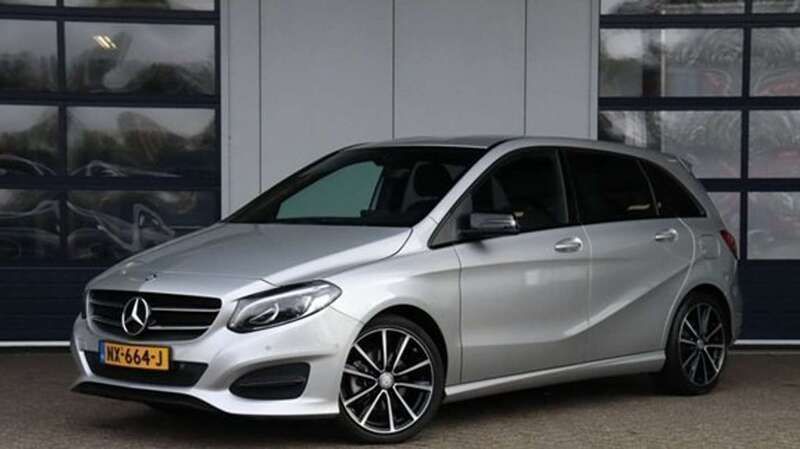 Zilver Gebruikt 2017 Mercedes B180 Edition MPV | € 15.500 (Super prijs) - Afbeelding 1/4