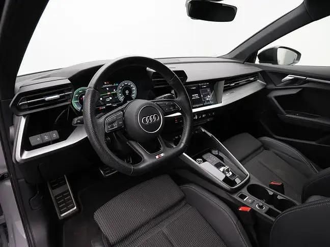 Occasion Audi A3 Sportback e-tron Competition 245 PK (180 kW) 2022 Grijs Hatchback