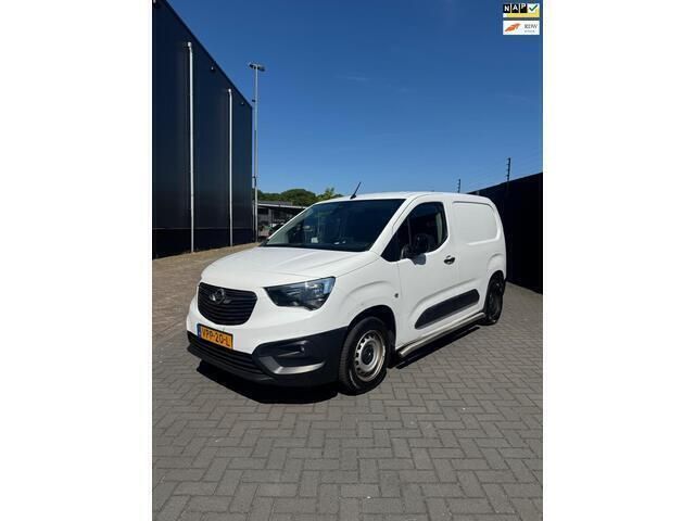 Wit Gebruikt 2022 Opel Combo Edition MPV | € 8.750 - Afbeelding 1/4