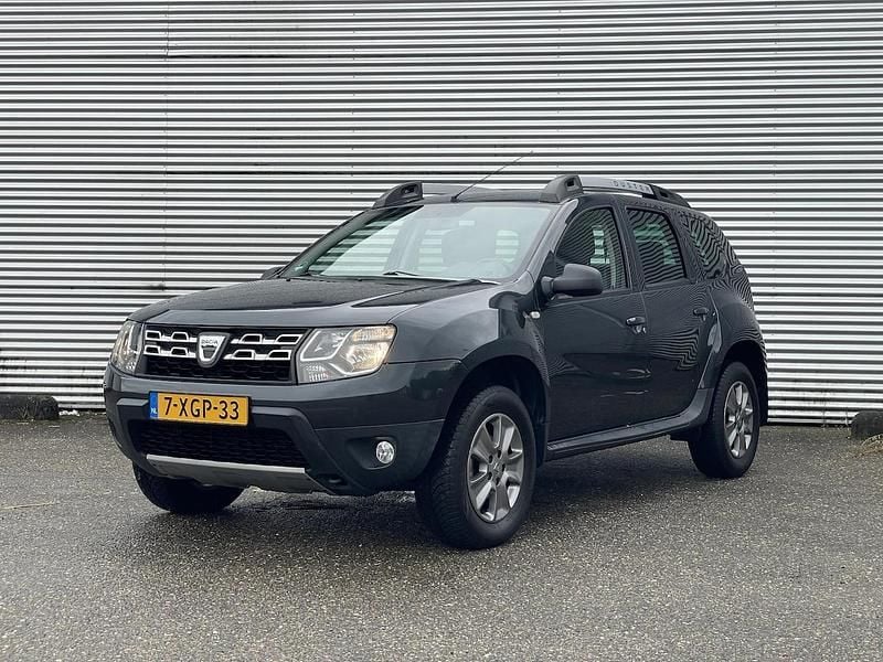 Grijs Gebruikt 2014 Dacia Duster Prestige SUV | € 9.950 (Eerlijke prijs) - Afbeelding 1/4