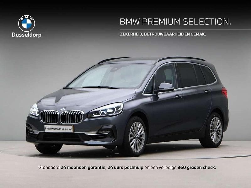 Grijs Gebruikt 2022 BMW 216 Gran Tourer Comfort Edition MPV | € 23.950 (Eerlijke prijs) - Afbeelding 1/4