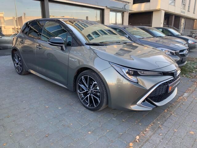 Occasion Toyota Corolla Plus 2020 Grijs Sedan
