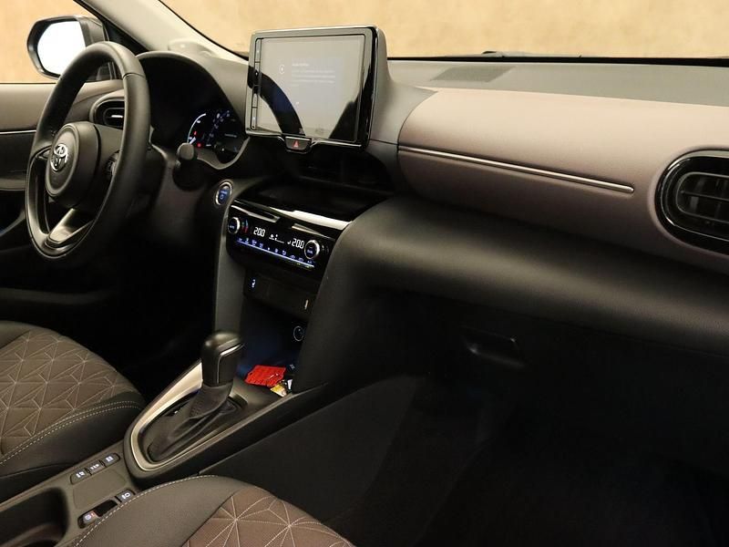 Occasion Toyota Yaris Cross Executive 116 PK (85 kW) 2023 Rood SUV