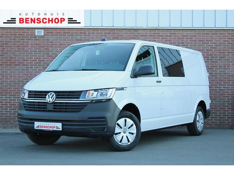Wit Gebruikt 2024 VW Transporter Van | € 40.995 - Afbeelding 1/4