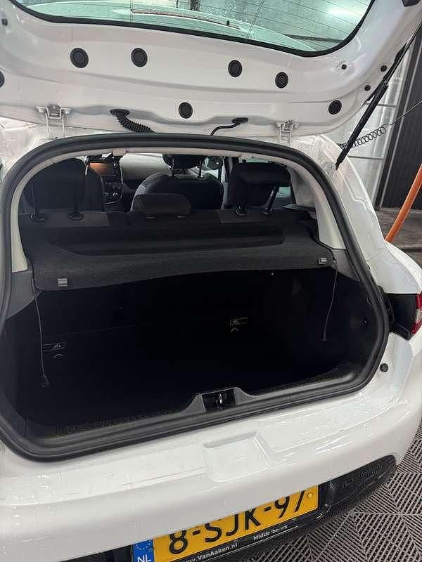 Wit Occasion 2013 Renault Clio IV Expression Hatchback | € 3.500 (Goede deal) - Afbeelding 1/4