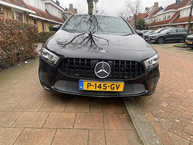 Occasion Mercedes A200 2018 Zwart (metallic) Hatchback