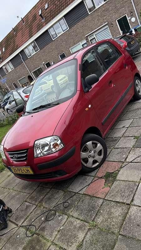 Rood Gebruikt 2005 Hyundai Atos Active Hatchback | € 2.050 (Eerlijke prijs) - Afbeelding 1/4