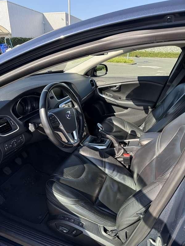 Gebruikt 2013 Volvo V40 Momentum Stationwagen | € 6.800 (Super prijs) - Afbeelding 1/4