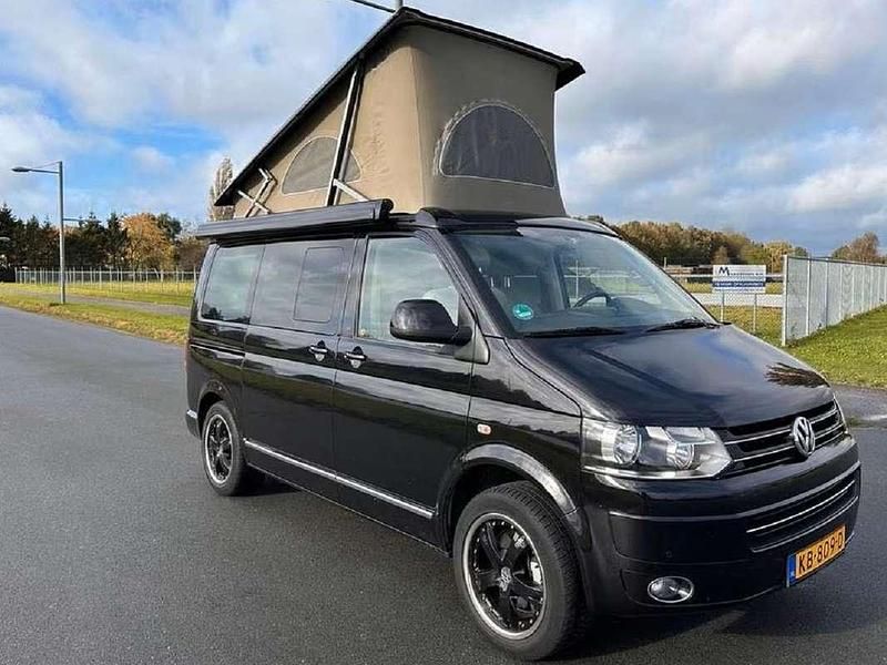 Zwart Gebruikt 2011 VW T5 California Van | € 31.999 - Afbeelding 1/4